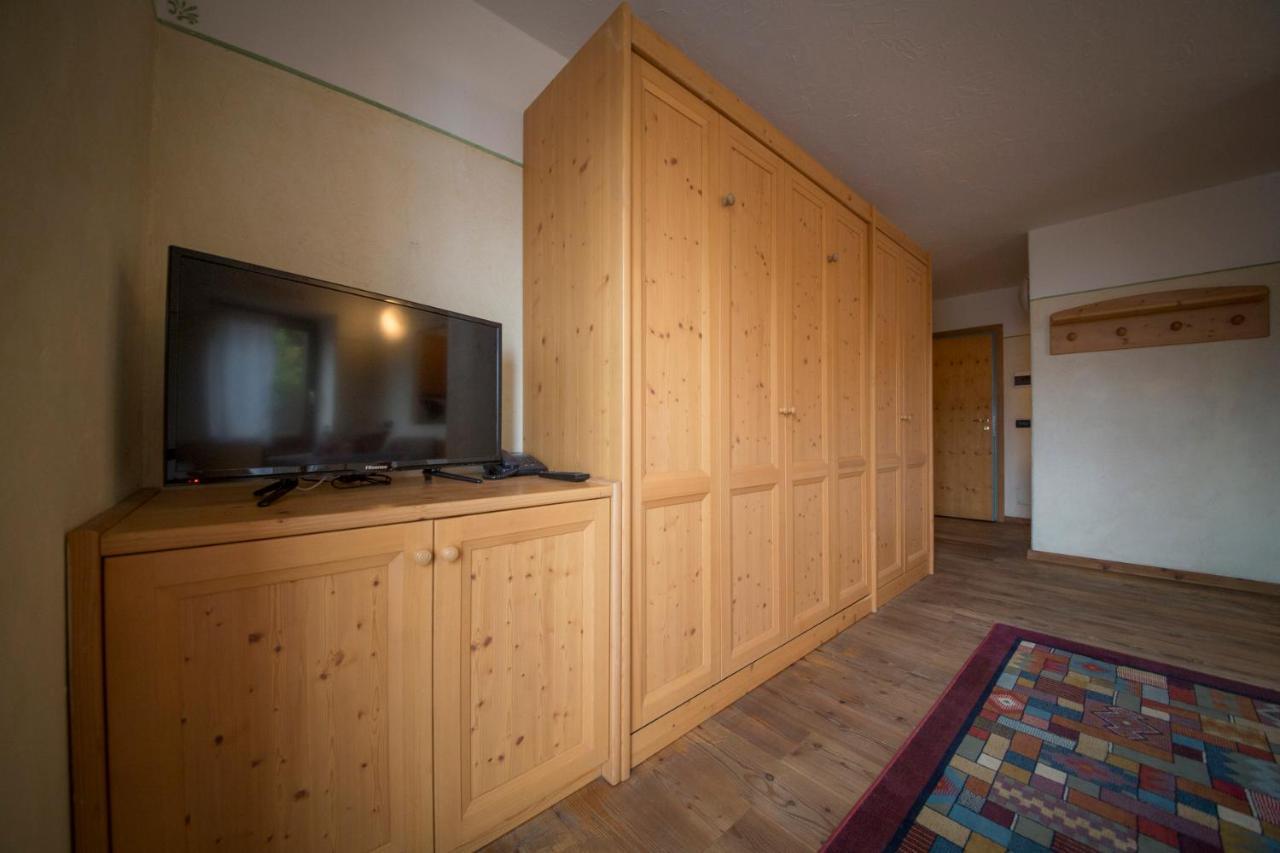 دايْيانو Residence Miramonti المظهر الخارجي الصورة