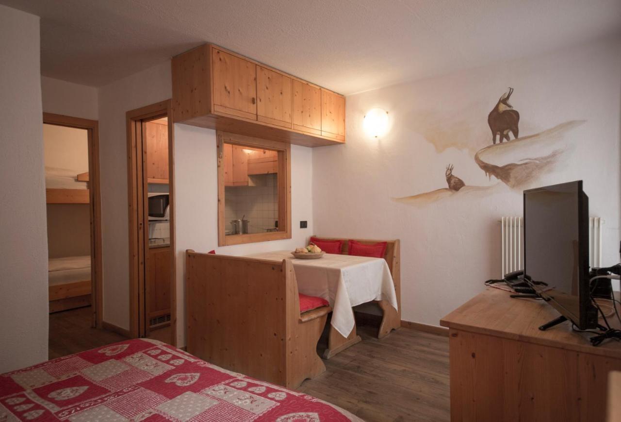 دايْيانو Residence Miramonti المظهر الخارجي الصورة