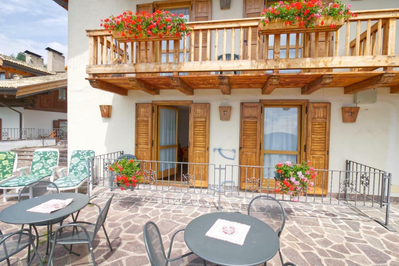 دايْيانو Residence Miramonti المظهر الخارجي الصورة